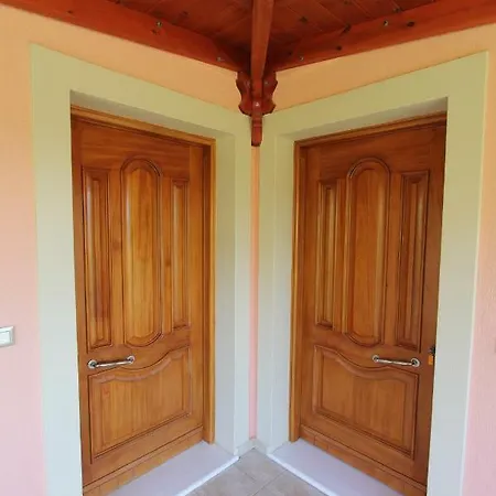 Tosis Appartement Svoronata